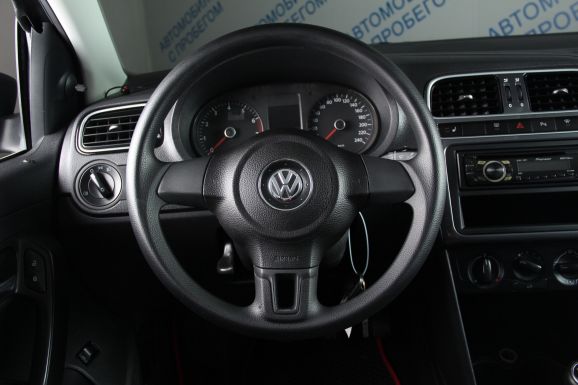 Volkswagen Polo Comfortline, 1.6 л, МТ, 2011 фото 7