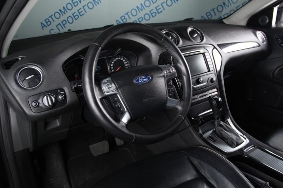 Ford Mondeo Titanium, 2.0 л, Робот, 2013 фото 11