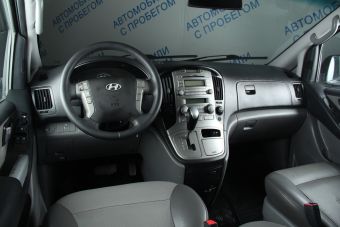 Hyundai Grand Starex, 2.5 л, АКПП, 2009 фото 7