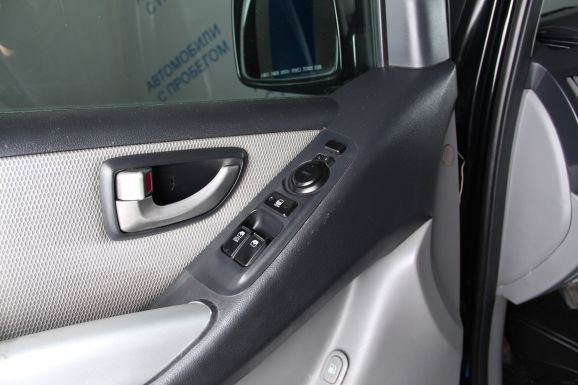Hyundai Grand Starex, 2.5 л, АТ, 2009 фото 9