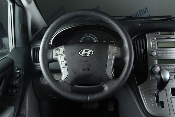 Hyundai Grand Starex, 2.5 л, АТ, 2009 фото 10