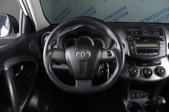 Toyota RAV4, 2.0 л, CVT, 2012 фото 9