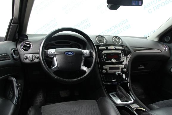Ford Mondeo Titanium, 2.0 л, АТ, 2010 фото 10
