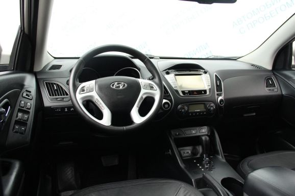 Hyundai ix35, 2.0 л, АТ, 2013 фото 7