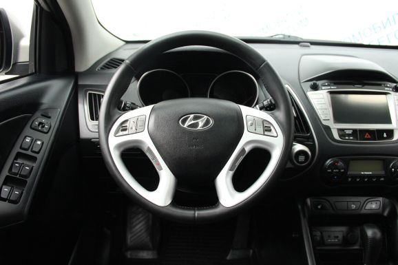 Hyundai ix35, 2.0 л, АТ, 2013 фото 11