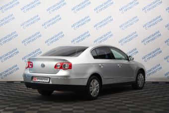 Volkswagen Passat, 1.8 л, АКПП, 2010 фото 5