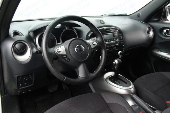 Nissan Juke SE+, 1.6 л, Вариатор, 2014 фото 9