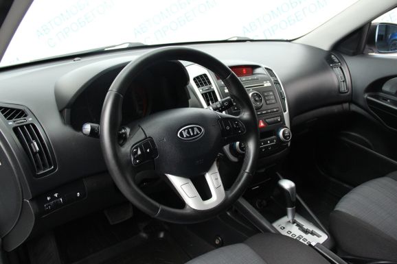 Kia Ceed Luxe, 1.6 л, АТ, 2012 фото 11
