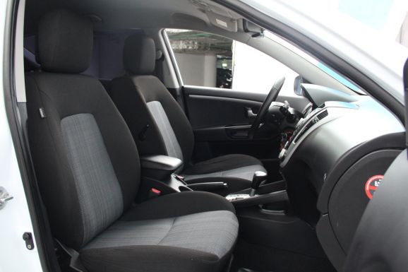 Kia Ceed Luxe, 1.6 л, АТ, 2012 фото 2