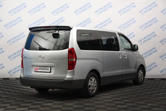Hyundai Grand Starex, 2.5 л, АТ, 2009 фото 6