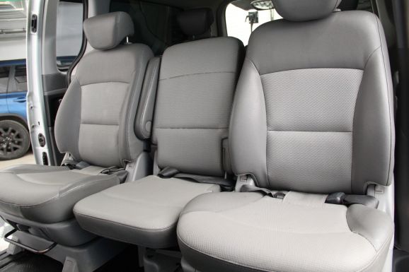 Hyundai Grand Starex, 2.5 л, АТ, 2009 фото 2