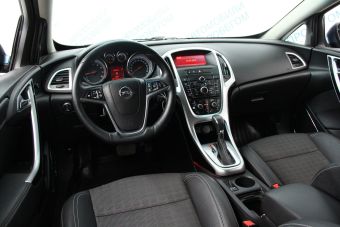 Opel Astra Sport, 1.4 л, АКПП, 2013 фото 9