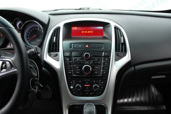 Opel Astra Sport, 1.4 л, АТ, 2013 фото 10