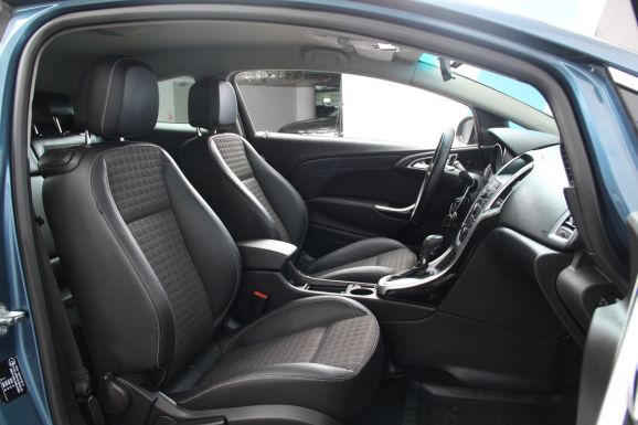 Opel Astra Sport, 1.4 л, АТ, 2013 фото 2