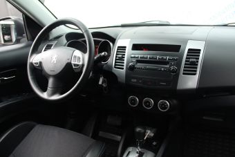 Peugeot 4007 Allure, 2.4 л, CVT, 2011 фото 8