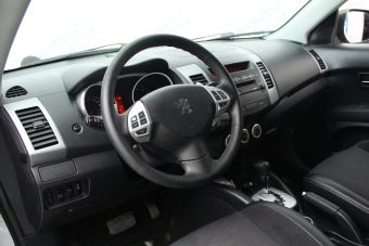 Peugeot 4007 Allure, 2.4 л, CVT, 2011 фото 9