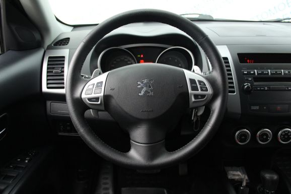Peugeot 4007 Allure, 2.4 л, Вариатор, 2011 фото 11