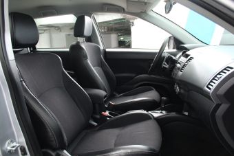 Peugeot 4007 Allure, 2.4 л, CVT, 2011 фото 2