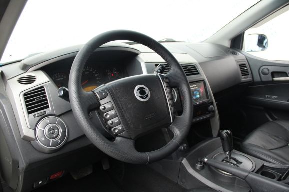 SsangYong Kyron Luxury, 2.0 л, АТ, 2010 фото 8
