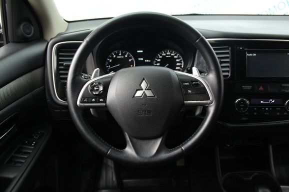 Mitsubishi Outlander, 2.4 л, Вариатор, 2014 фото 10