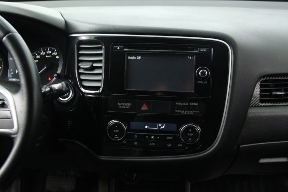 Mitsubishi Outlander, 2.4 л, Вариатор, 2014 фото 11