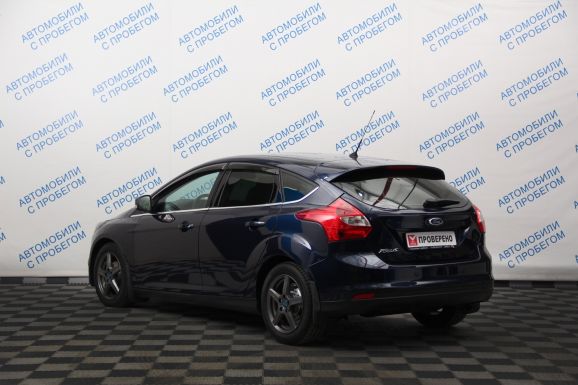 Ford Focus Titanium, 1.6 л, Робот, 2014 фото 5