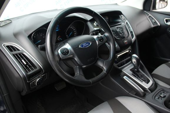 Ford Focus Titanium, 1.6 л, Робот, 2014 фото 7
