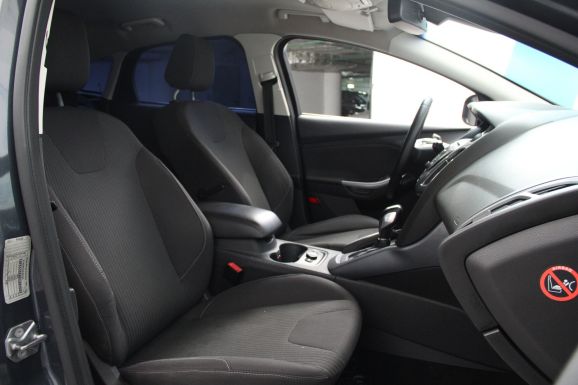 Ford Focus Titanium, 2.0 л, Робот, 2014 фото 2