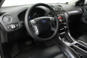 Ford Mondeo Titanium, 2.0 л, РКПП, 2012 фото 8