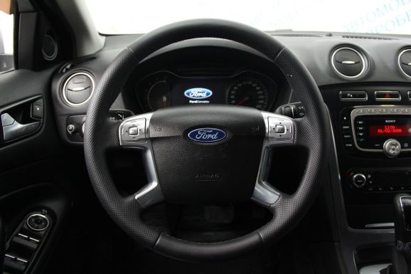 Ford Mondeo Titanium, 2.0 л, Робот, 2012 фото 9