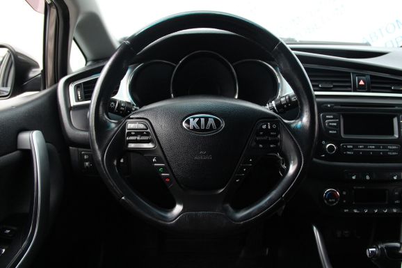 Kia Ceed Luxe 2016, 1.6 л, АТ, 2016 фото 9