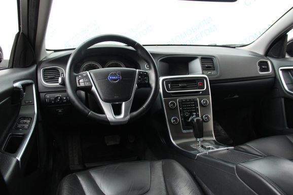 Volvo S60, 2.0 л, АТ, 2012 фото 11