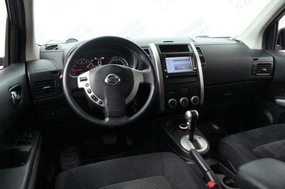 Nissan X-Trail SE Base, 2.0 л, Вариатор, 2015 фото 9