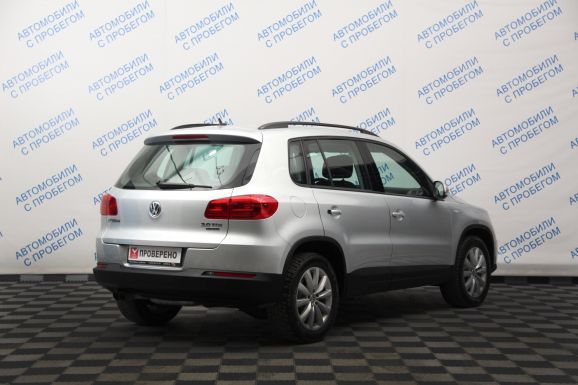 Volkswagen Tiguan Cup, 2.0 л, АТ, 2013 фото 4