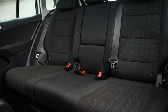 Volkswagen Tiguan Cup, 2.0 л, АТ, 2013 фото 1