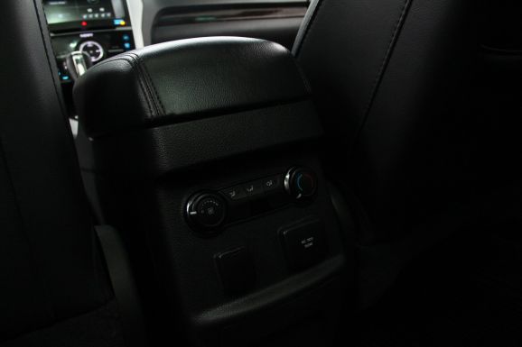 Ford Explorer, 3.5 л, АТ, 2013 фото 2