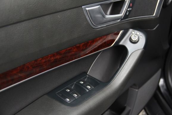 Audi A6 2.0 TFSI, 2.0 л, Вариатор, 2010 фото 11