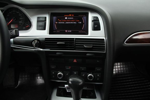Audi A6 2.0 TFSI, 2.0 л, Вариатор, 2010 фото 12