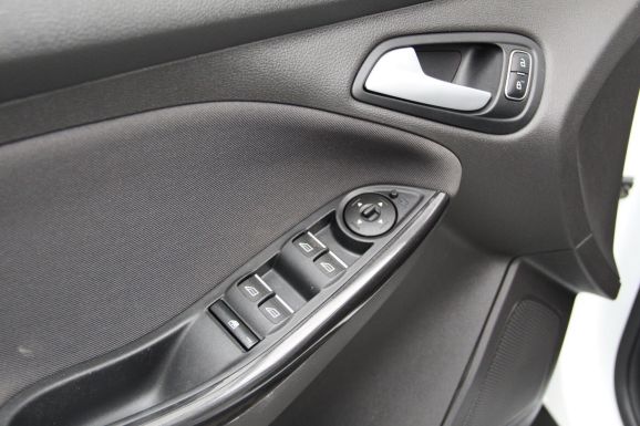 Ford Focus, 1.5 л, АТ, 2017 фото 12