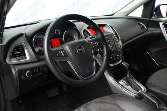 Opel Astra Cosmo, 1.4 л, АТ, 2012 фото 10
