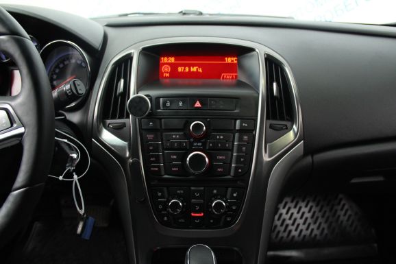 Opel Astra Cosmo, 1.4 л, АТ, 2012 фото 11