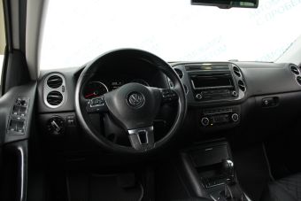 Volkswagen Tiguan CLUB, 1.4 л, РКПП, 2015 фото 8