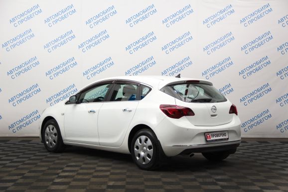 Opel Astra Cosmo, 1.4 л, АТ, 2012 фото 5