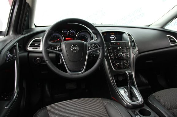 Opel Astra Cosmo, 1.4 л, АТ, 2012 фото 7