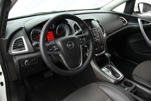 Opel Astra Cosmo, 1.4 л, АТ, 2012 фото 9