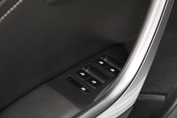 Opel Astra Cosmo, 1.4 л, АТ, 2012 фото 12