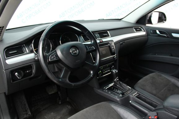 Skoda Superb Elegance, 1.8 л, Робот, 2013 фото 8