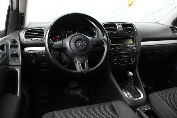 Volkswagen Golf Match, 1.6 л, Робот, 2011 фото 9