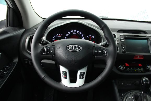 Kia Sportage, 2.0 л, АТ, 2012 фото 8