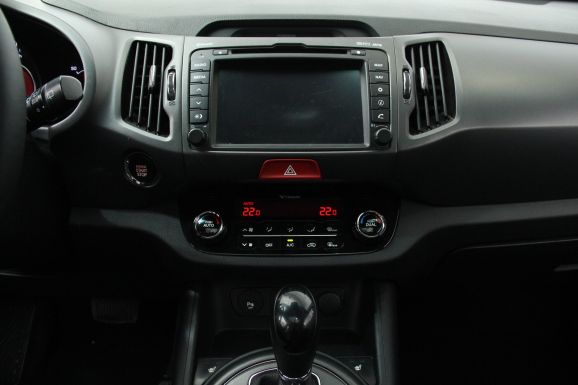 Kia Sportage, 2.0 л, АТ, 2012 фото 9